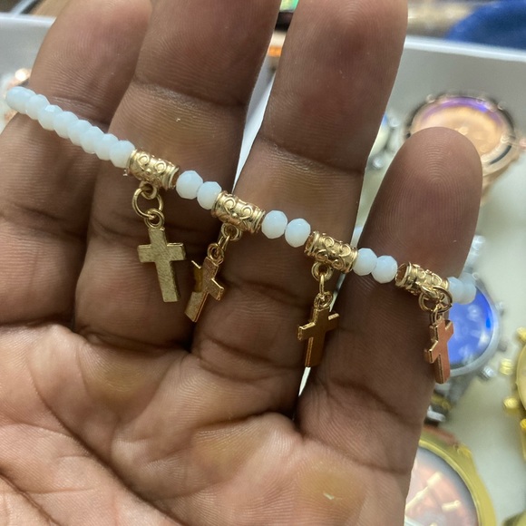 I am selling great quality Men’s and Woman’s watches - Picture 2 of 16